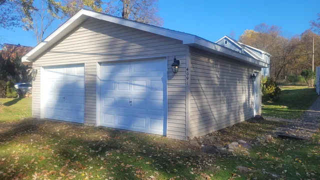 $274,900 | 4091 Woodland Avenue, Manitou Beach, MI 49253