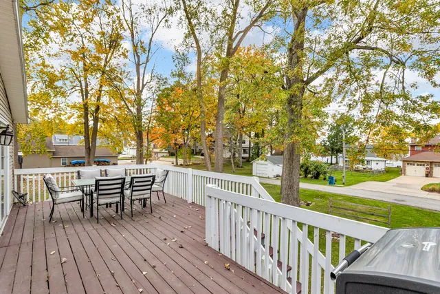 $274,900 | 4091 Woodland Avenue, Manitou Beach, MI 49253