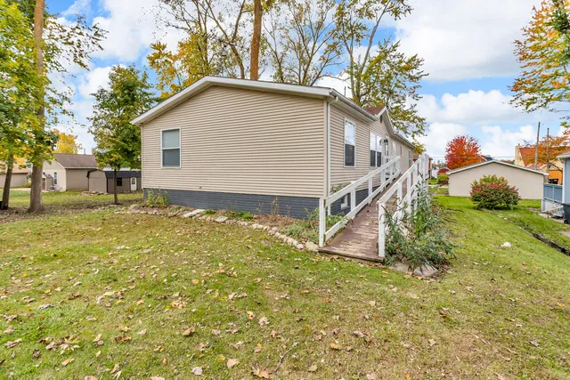 $274,900 | 4091 Woodland Avenue, Manitou Beach, MI 49253