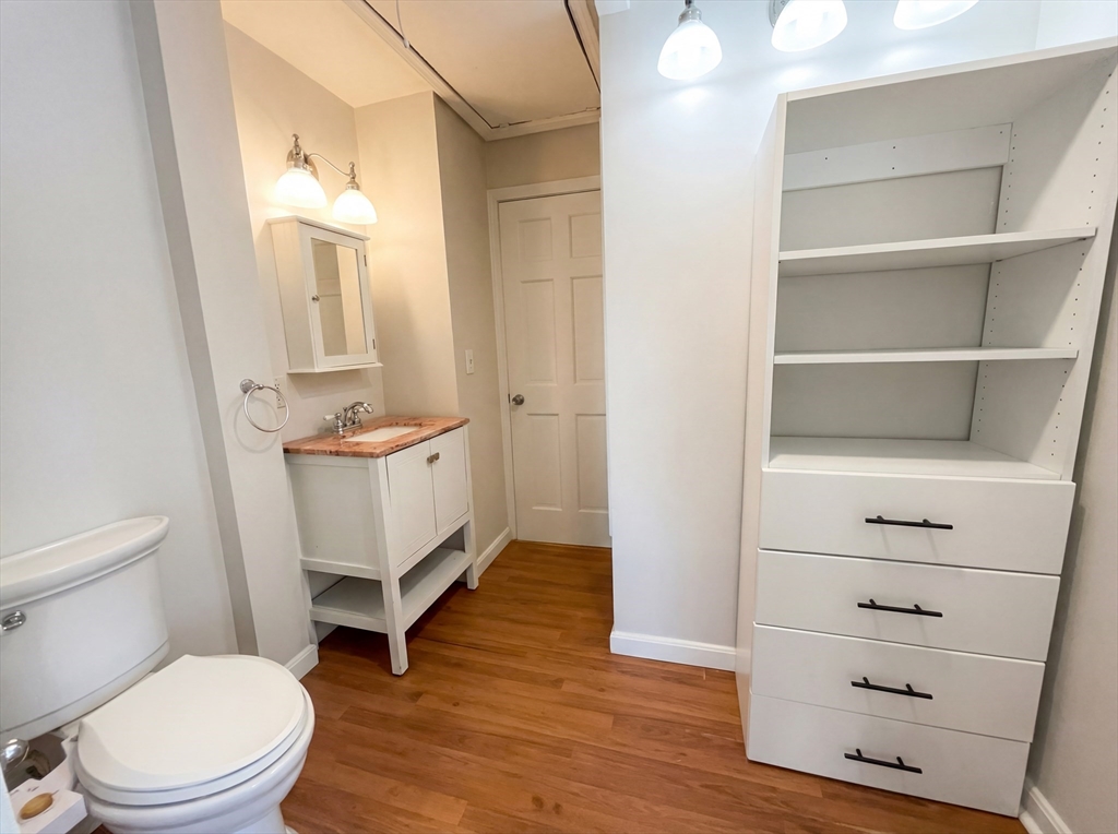 46 Roosevelt Road Weymouth, MA 02188 - Photo 14 of 19