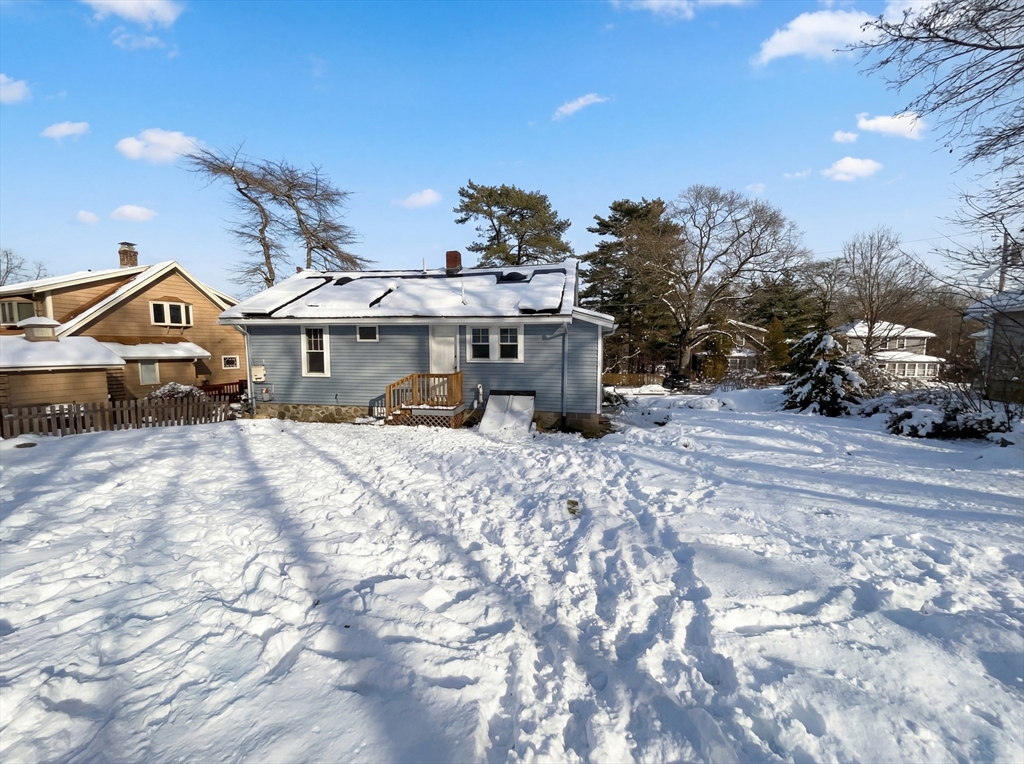 46 Roosevelt Road Weymouth, MA 02188 - Photo 18 of 19