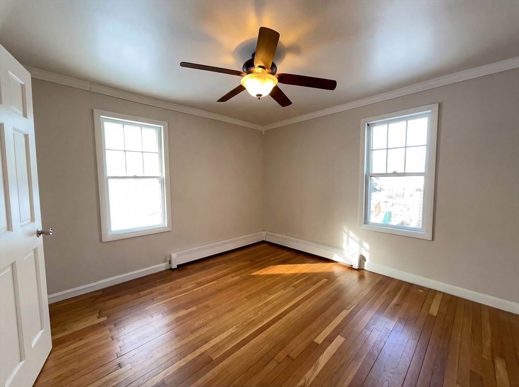 46 Roosevelt Road Weymouth, MA 02188 - Photo 4 of 19