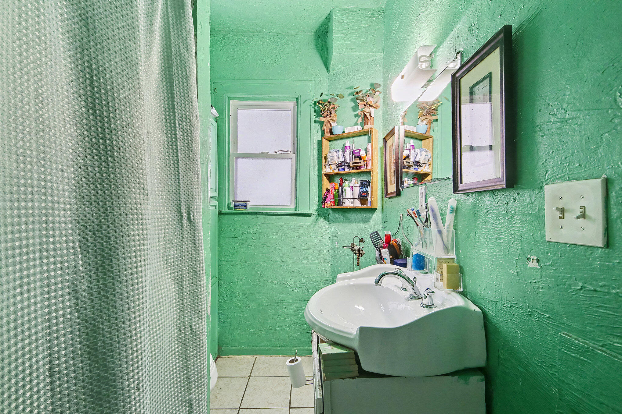 741 Griggs Street Southwest Grand Rapids, MI 49503 - Photo 5 of 16 008_file_746