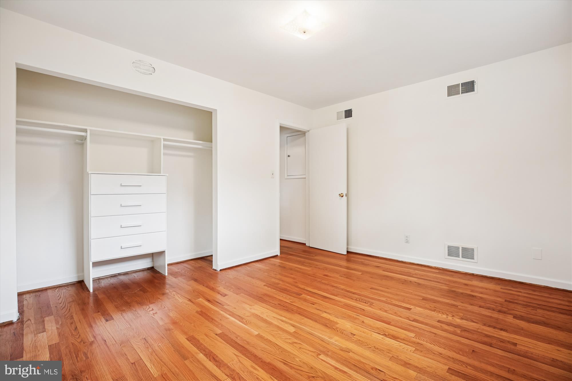 3503 Kayson Street Silver Spring, MD 20906 - Photo 18 of 33 Bedroom 4