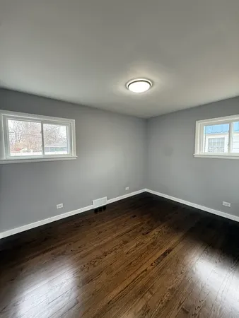 $2,800 | 18227 Center Avenue, Homewood, IL 60430