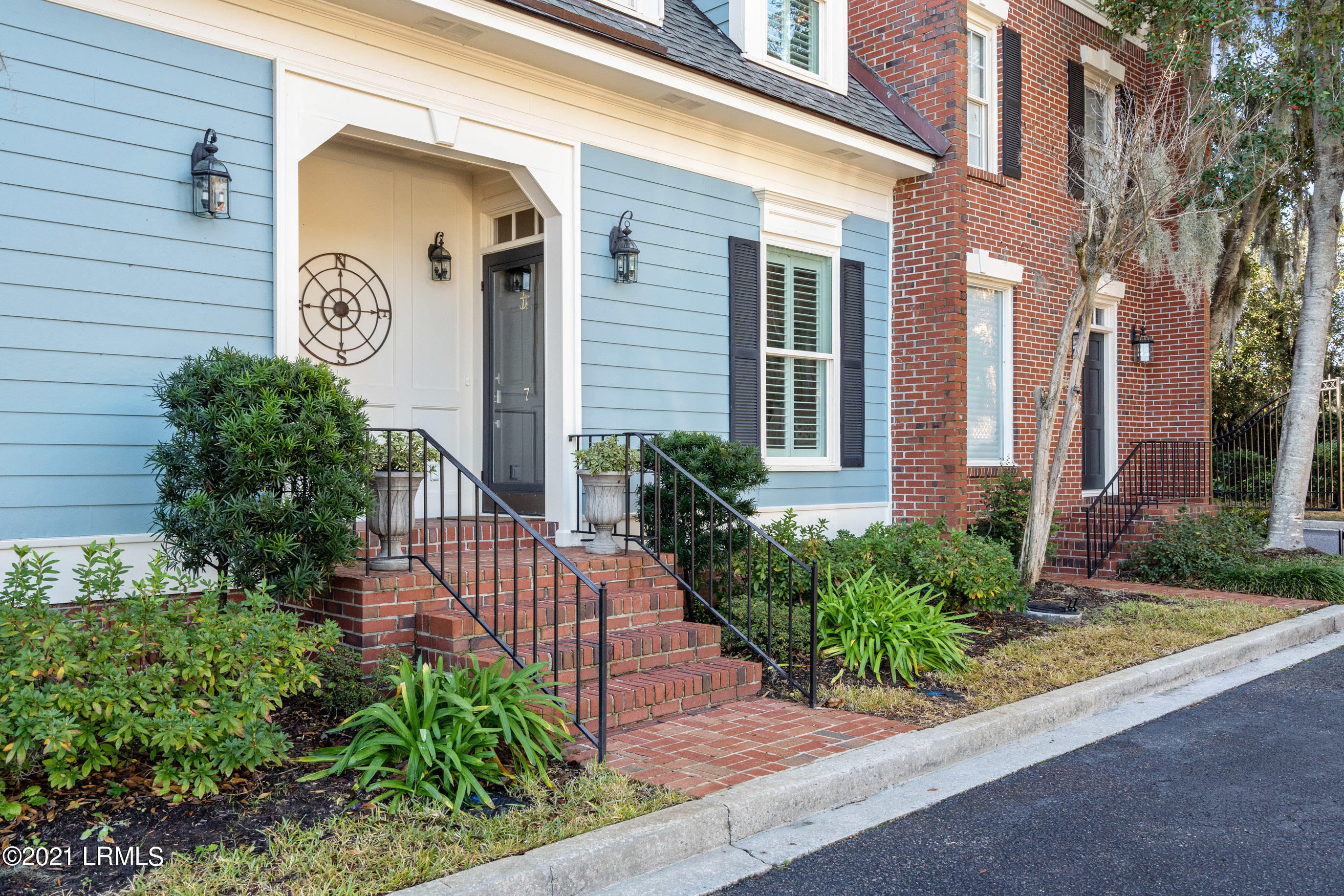 895 Ribaut Road, Unit A7 Beaufort, SC 29902 - Photo 3 of 40 DSC06063