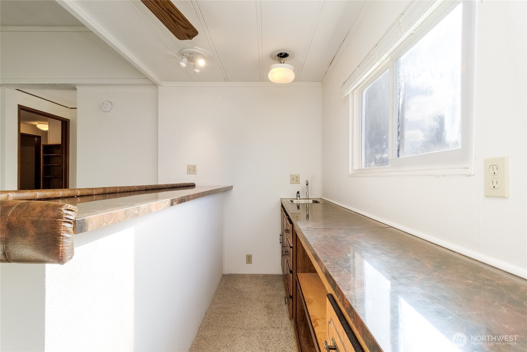 826 Southeast Scenic View Drive College Place, WA 99324 - Photo 11 of 28 a view of a bathroom with sinks and a window