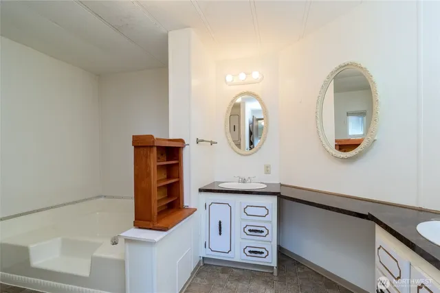 $99,900 | 826 Southeast Scenic View Drive, College Place, WA 99324