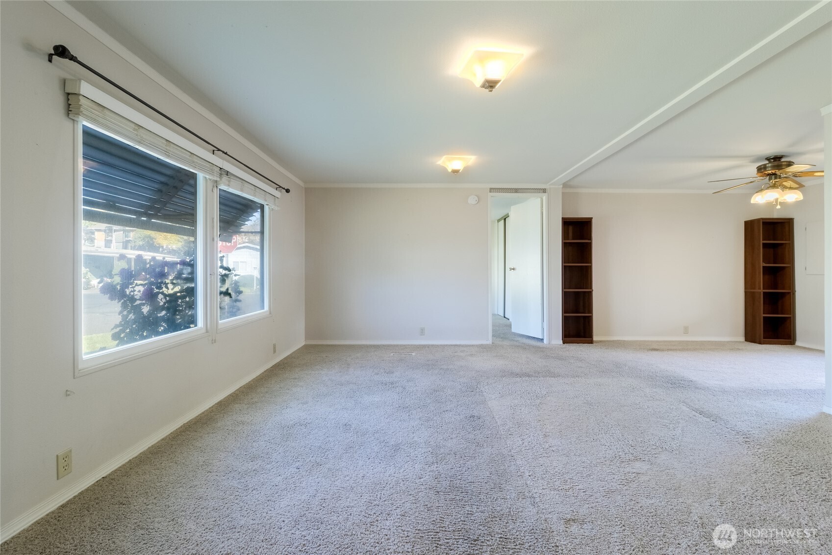 826 Southeast Scenic View Drive College Place, WA 99324 - Photo 3 of 28