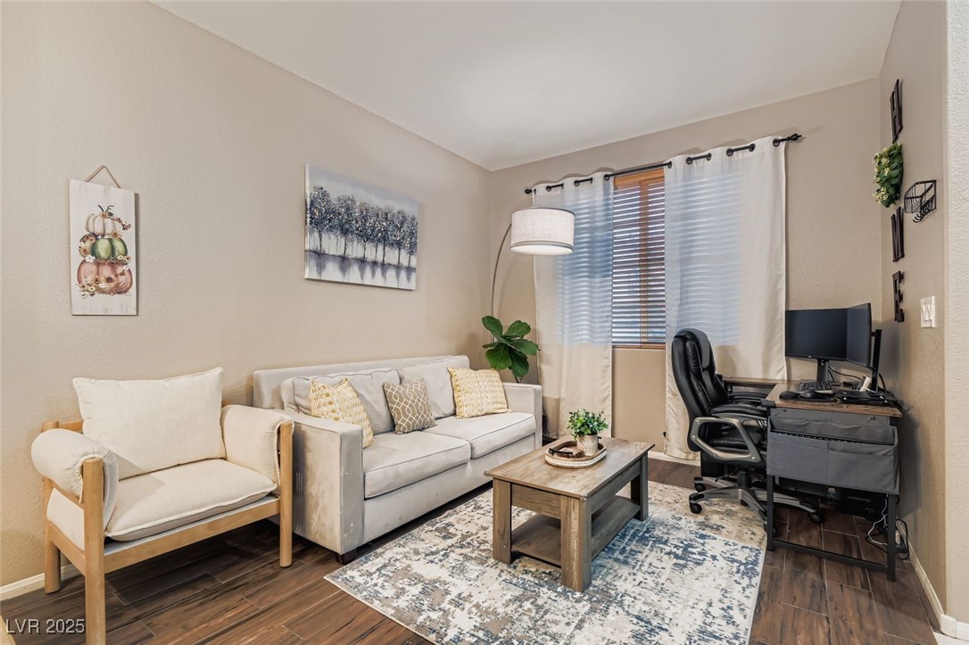 802 Chapleton Court Las Vegas, NV 89178 - Photo 2 of 24