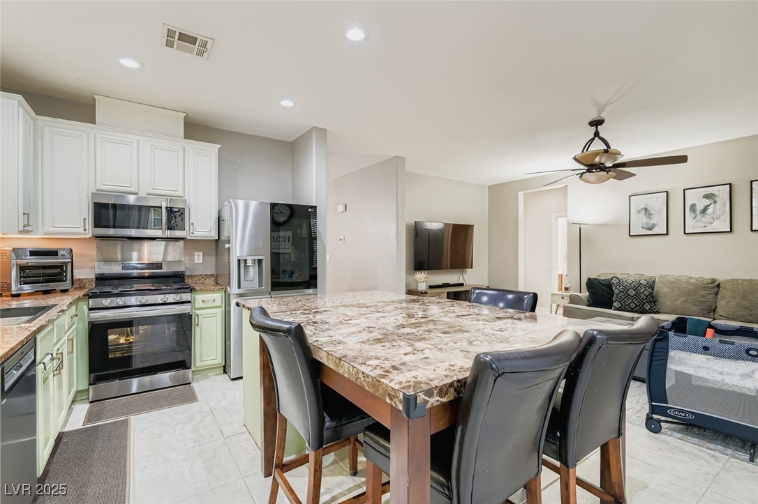 802 Chapleton Court Las Vegas, NV 89178 - Photo 6 of 24