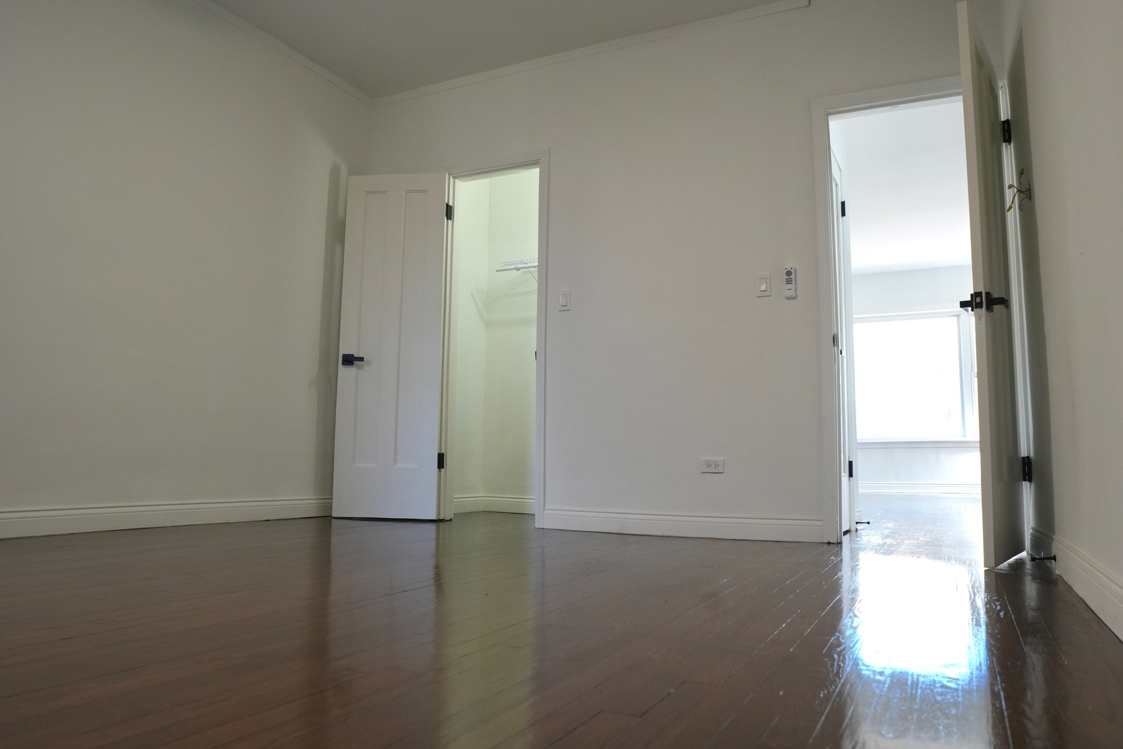 8040 South Rhodes Avenue Chicago, IL 60619 - Photo 11 of 19