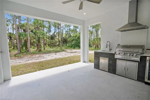 $599,000 | 2712 40th Avenue Southeast, Naples, FL 34117