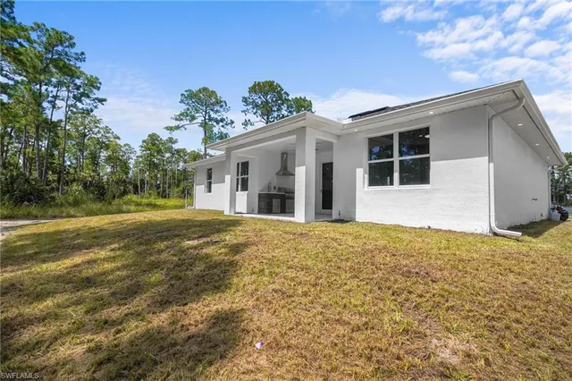 $599,000 | 2712 40th Avenue Southeast, Naples, FL 34117