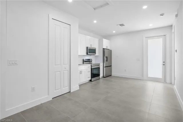 $599,000 | 2712 40th Avenue Southeast, Naples, FL 34117