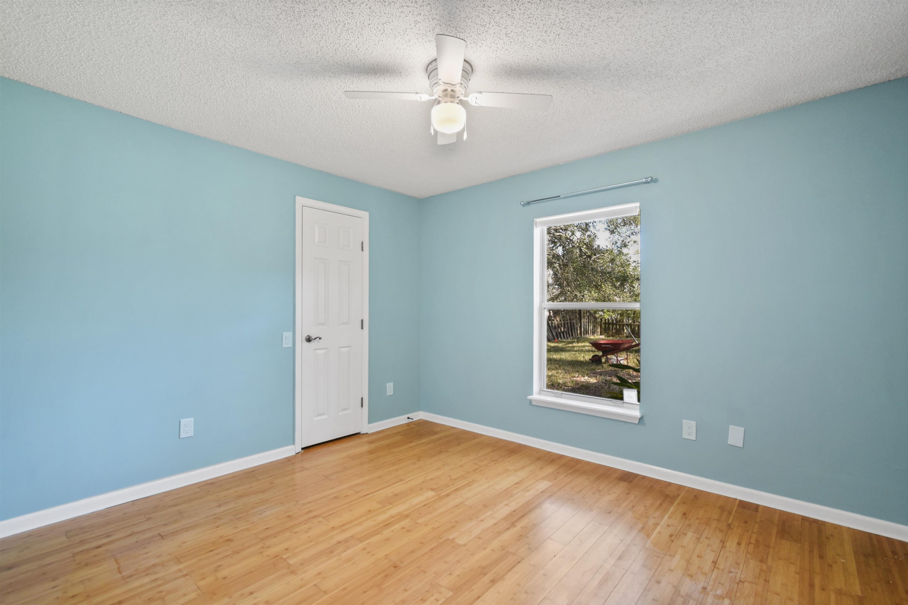 420 Bay Point Way North St. Johns, FL 32259 - Photo 28 of 37 a view of an empty room with a window