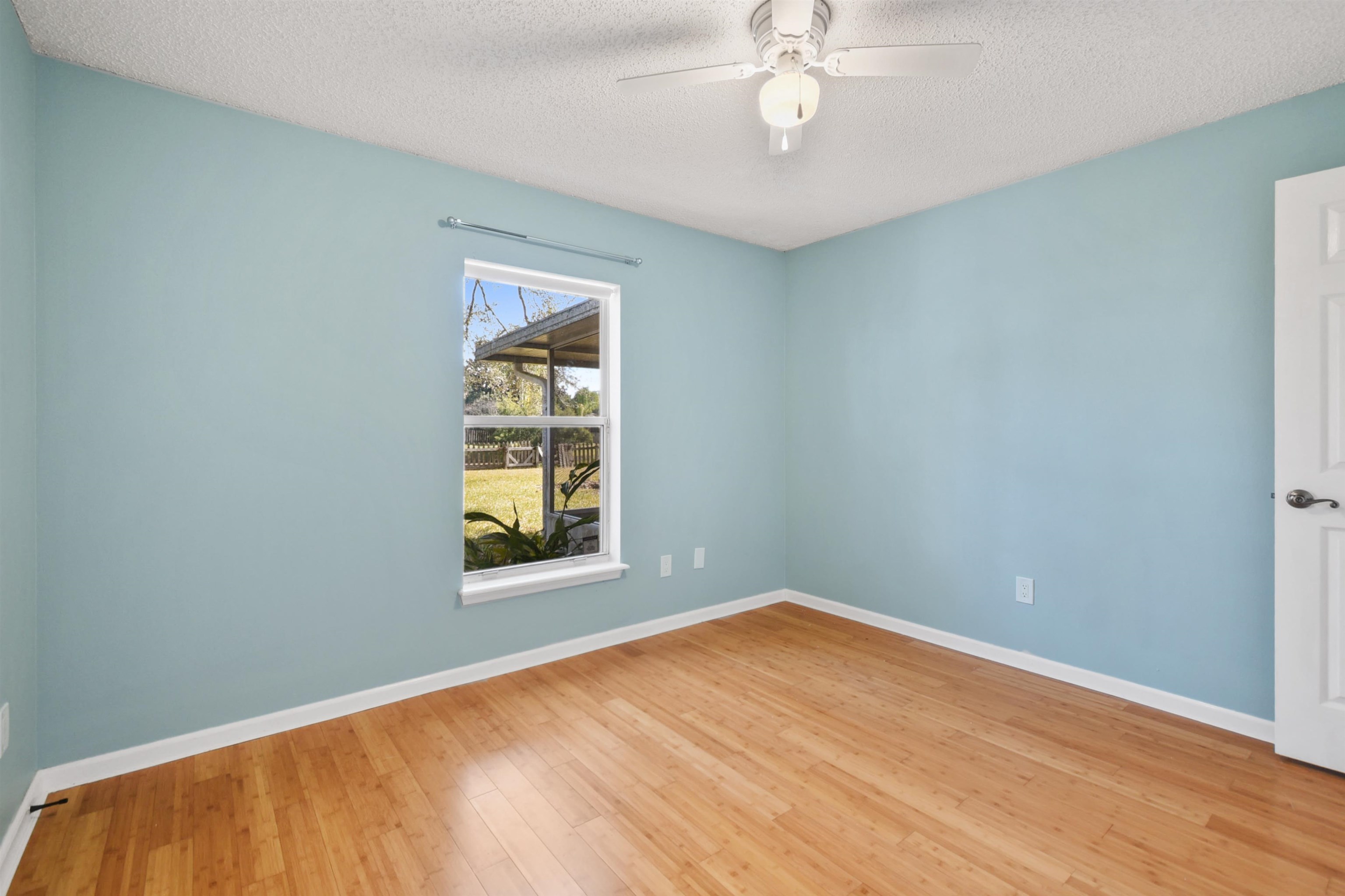 420 Bay Point Way North St. Johns, FL 32259 - Photo 30 of 37 an empty room with a window