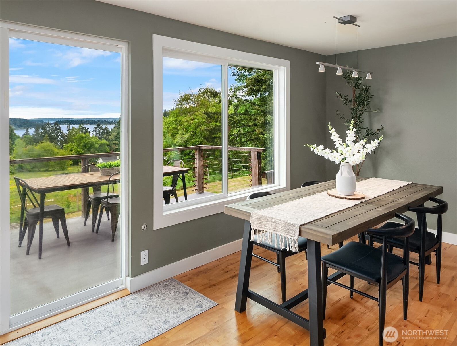 9600 Southwest 268th Street Vashon, WA 98070 - Photo 11 of 40