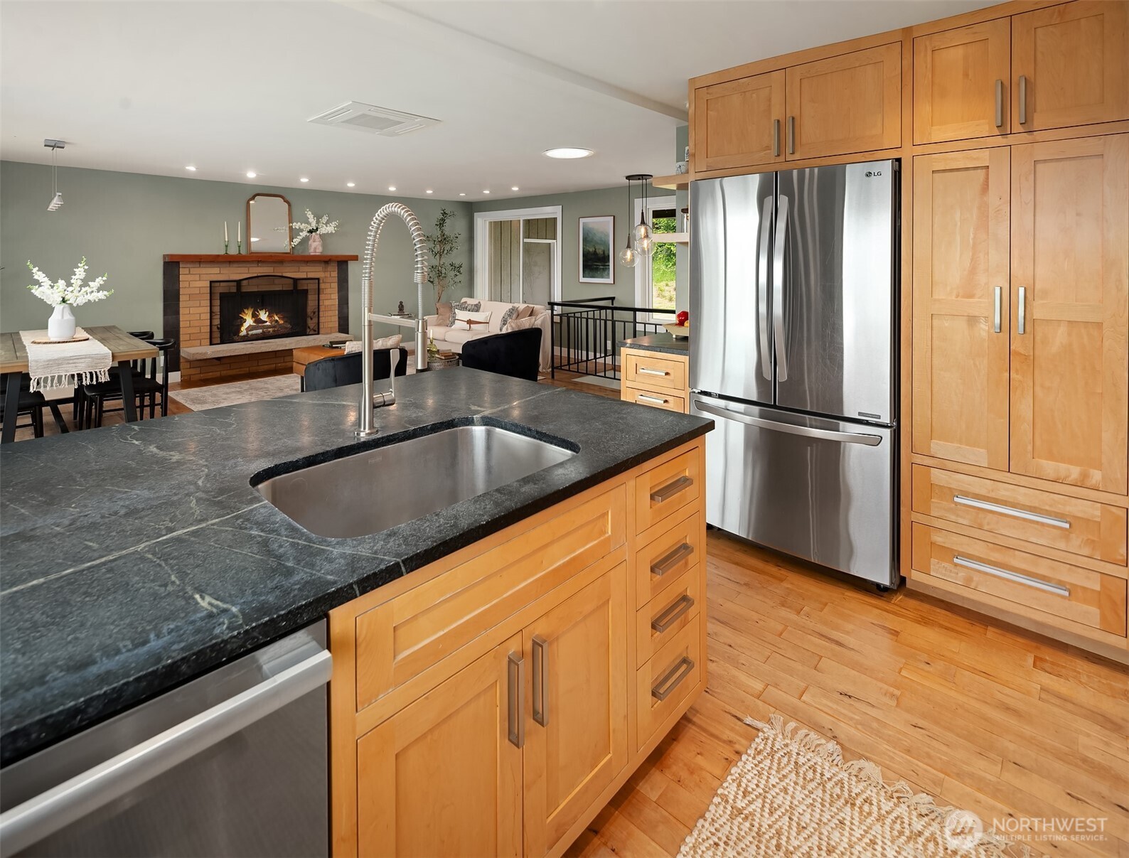 9600 Southwest 268th Street Vashon, WA 98070 - Photo 18 of 40