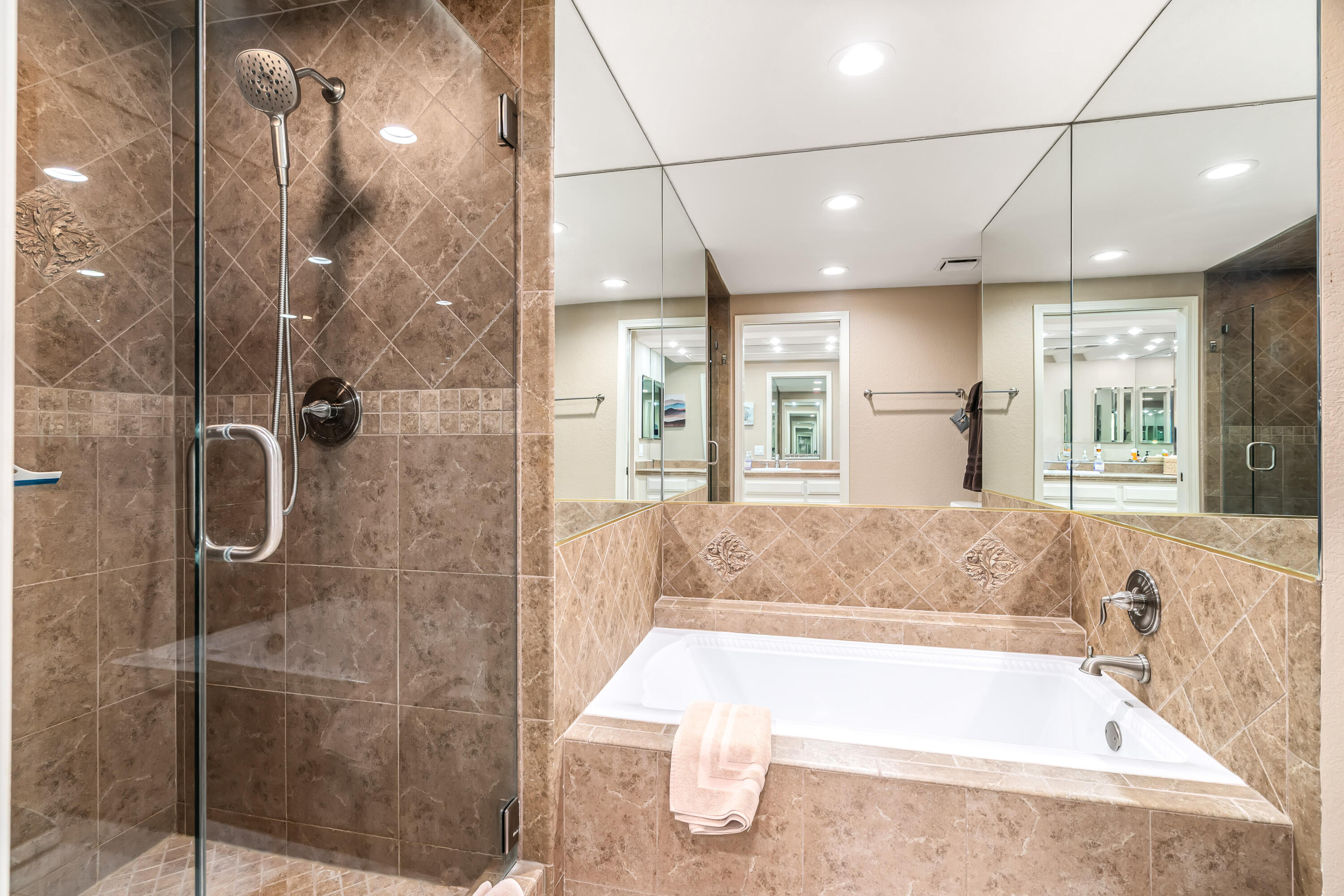 43 Maximo Way Palm Desert, CA 92260 - Photo 16 of 28 IMG-30