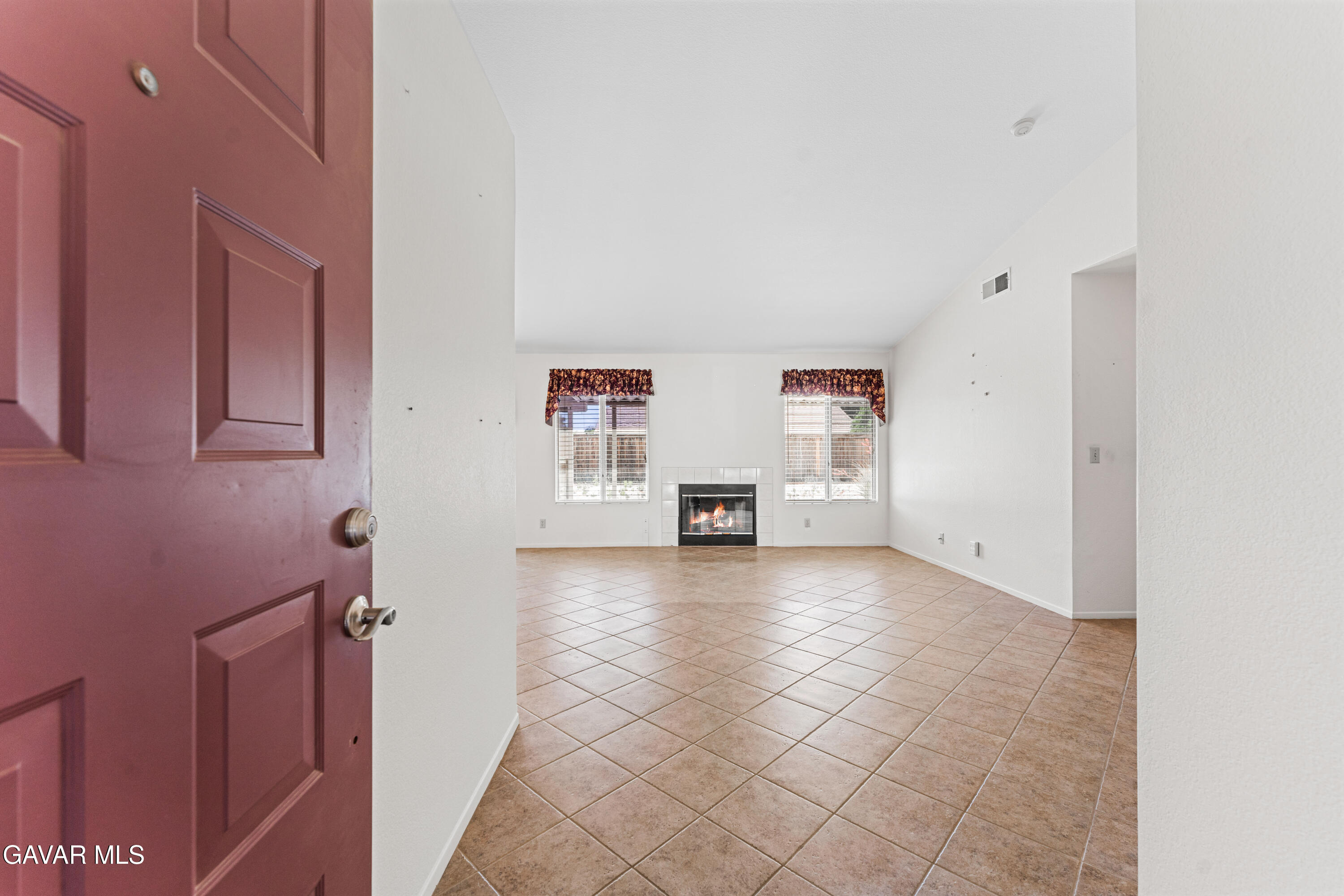 44327 Harbor Street Lancaster, CA 93536 - Photo 4 of 51 Harbor-4