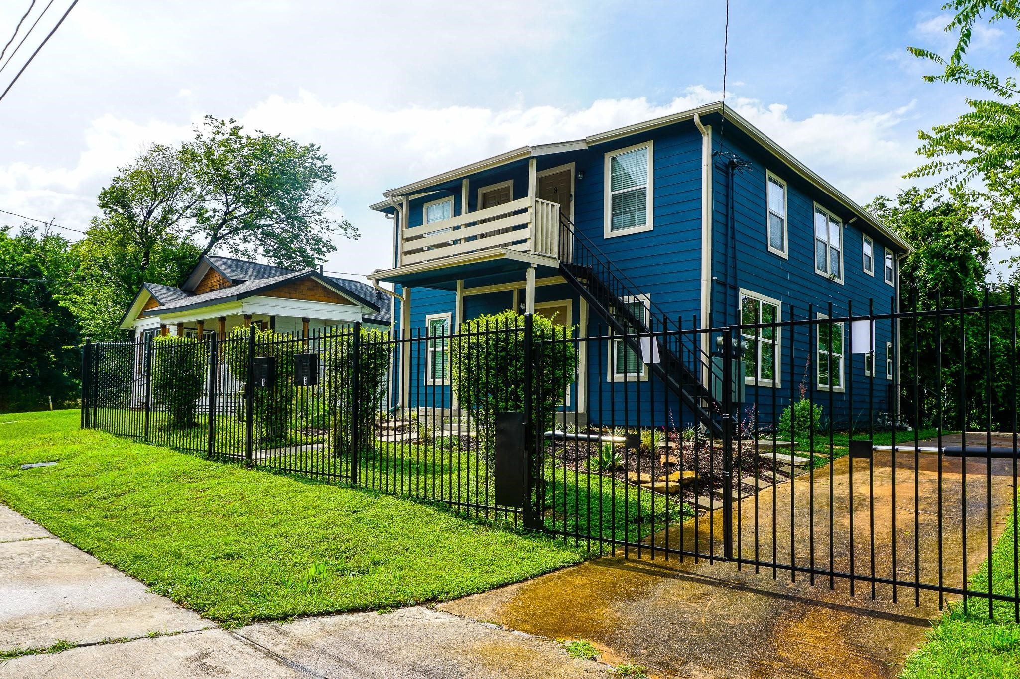 3703 Market Street, Unit 2 Houston, TX 77020 - Photo 2 of 13 Remote gate access for driveway.