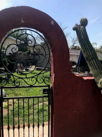 a view of a fireplace