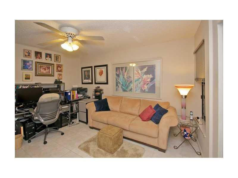 19976 Mona Circle, Unit 19976 Boca Raton, FL 33434 - Photo 14 of 22 Bedroom