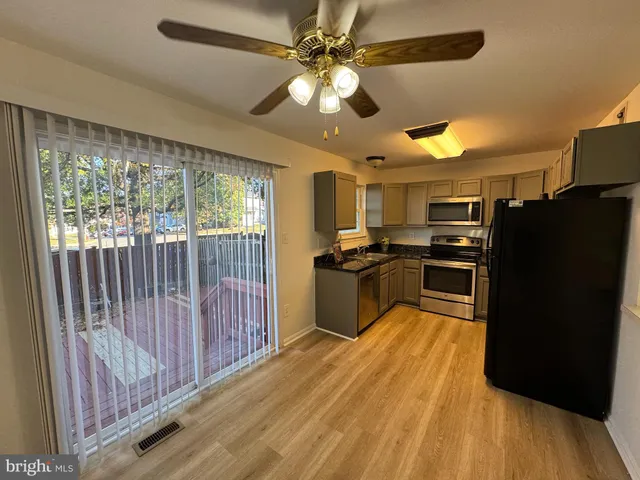 $2,750 | 6808 Cottingham Lane, Centreville, VA 20121