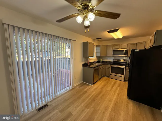 $2,750 | 6808 Cottingham Lane, Centreville, VA 20121