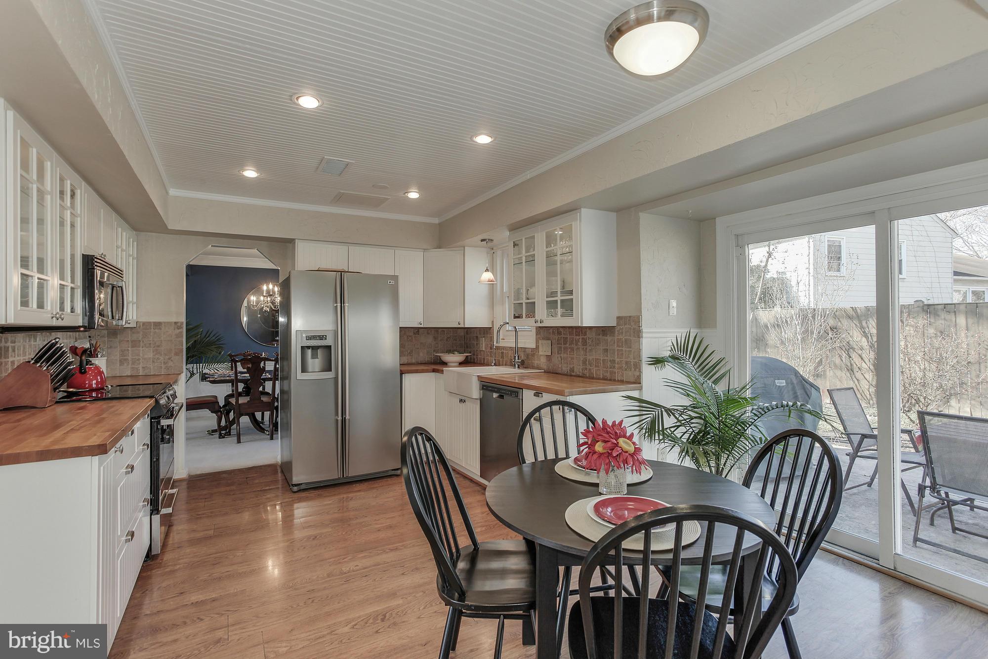 4533 Flintstone Road Alexandria, VA 22306 - Photo 15 of 30 Kitchen