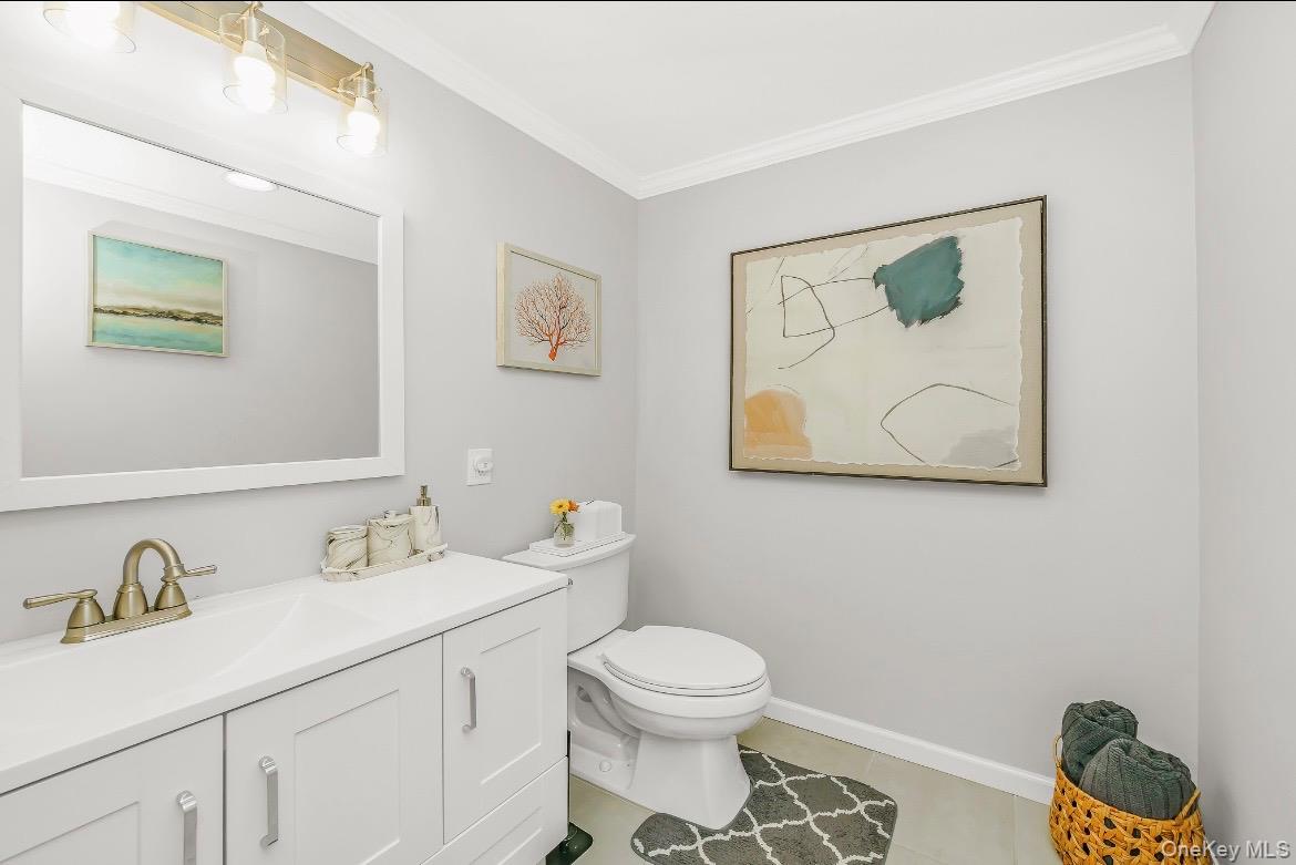 102 Inverness Road Holbrook, NY 11741 - Photo 13 of 50 Gallery Image 13