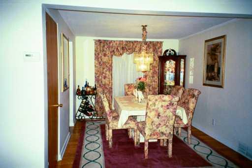 1205 Greentree Road Green Tree, PA 15220 - Photo 3 of 7 Other.