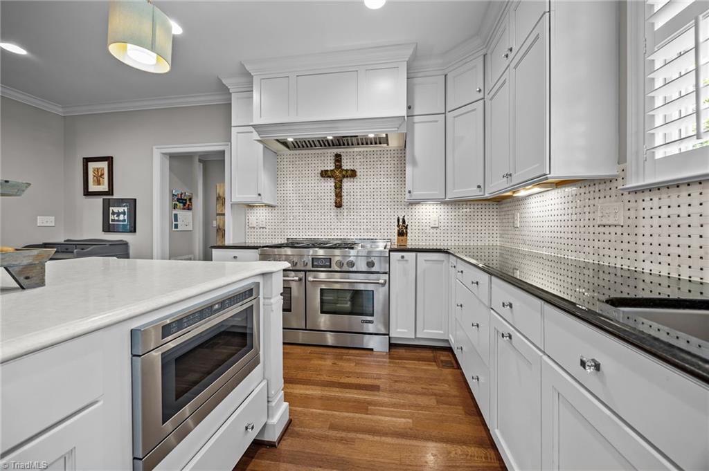 2006 Dalton Road Greensboro, NC 27408 - Photo 13 of 50