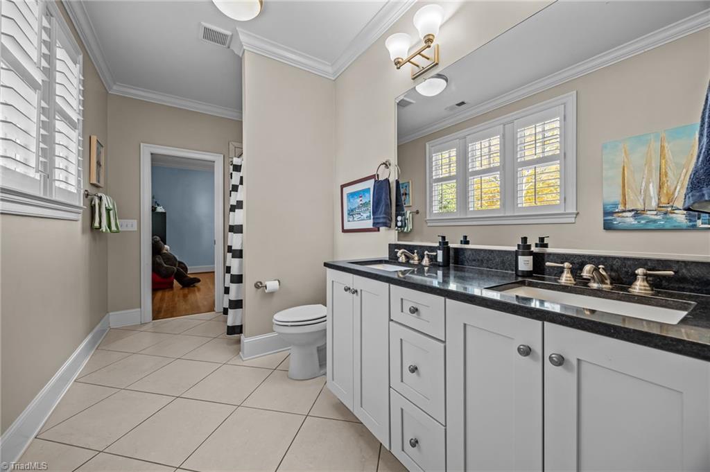 2006 Dalton Road Greensboro, NC 27408 - Photo 29 of 50