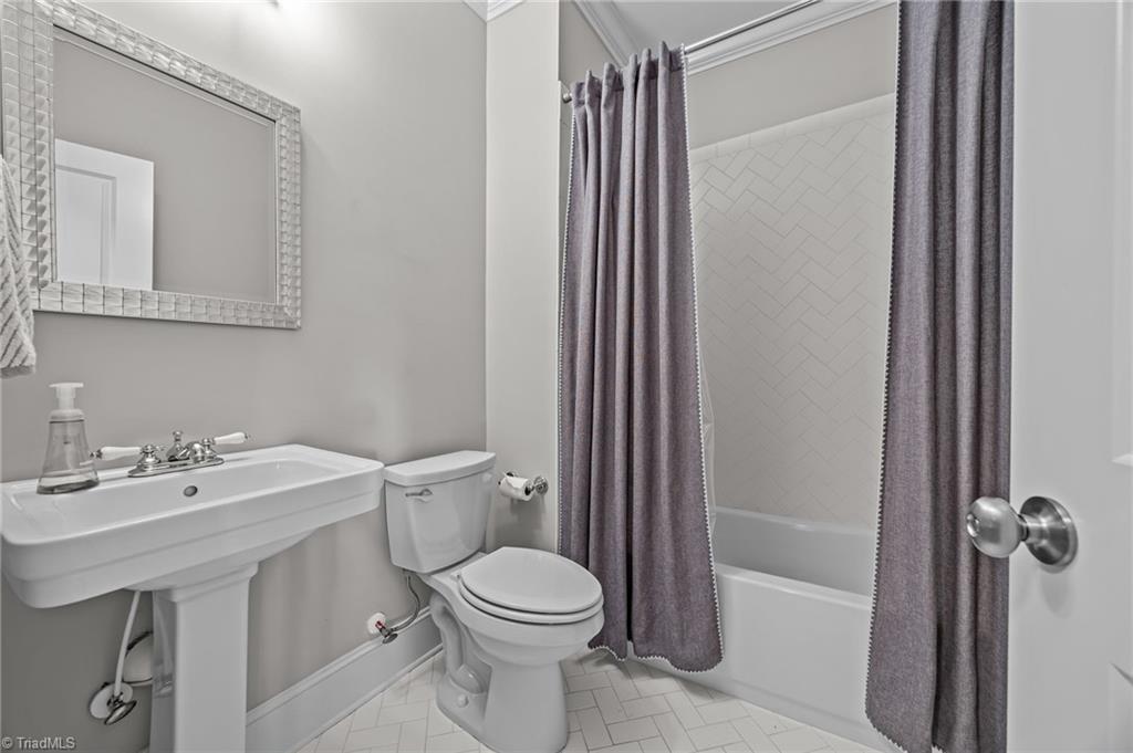 2006 Dalton Road Greensboro, NC 27408 - Photo 41 of 50