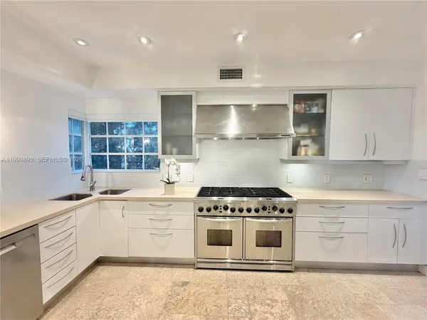 $34,900 | 224 South Coconut Lane, Miami Beach, FL 33139