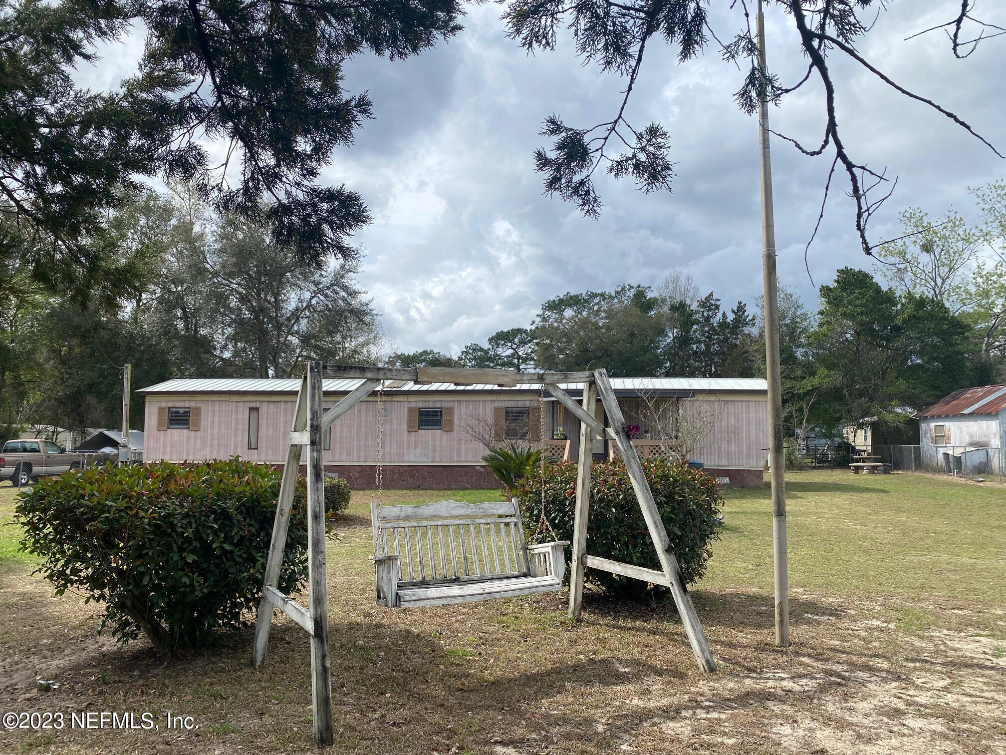 125 Shiloh Road, Unit 1 Melrose, FL 32666 - Photo 4 of 44 125 Shiloh unit 1 d