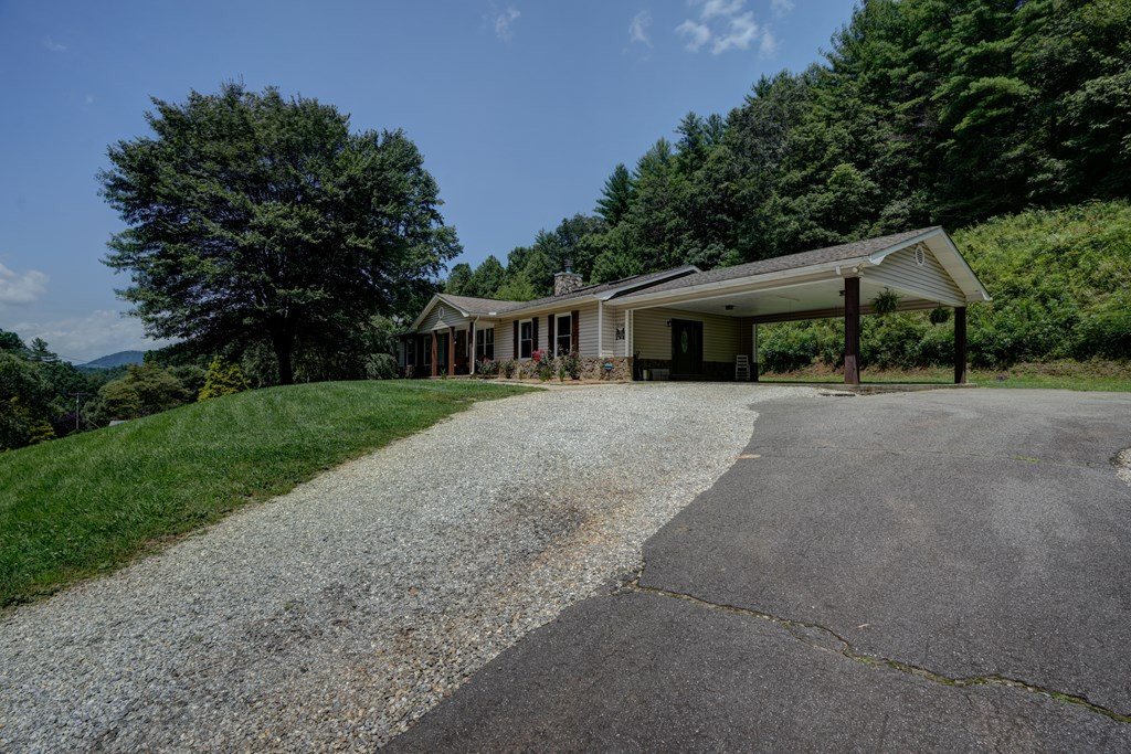 2140 Snowbird Road Robbinsville, NC 28771 - Photo 29 of 33 Gallery Image 29
