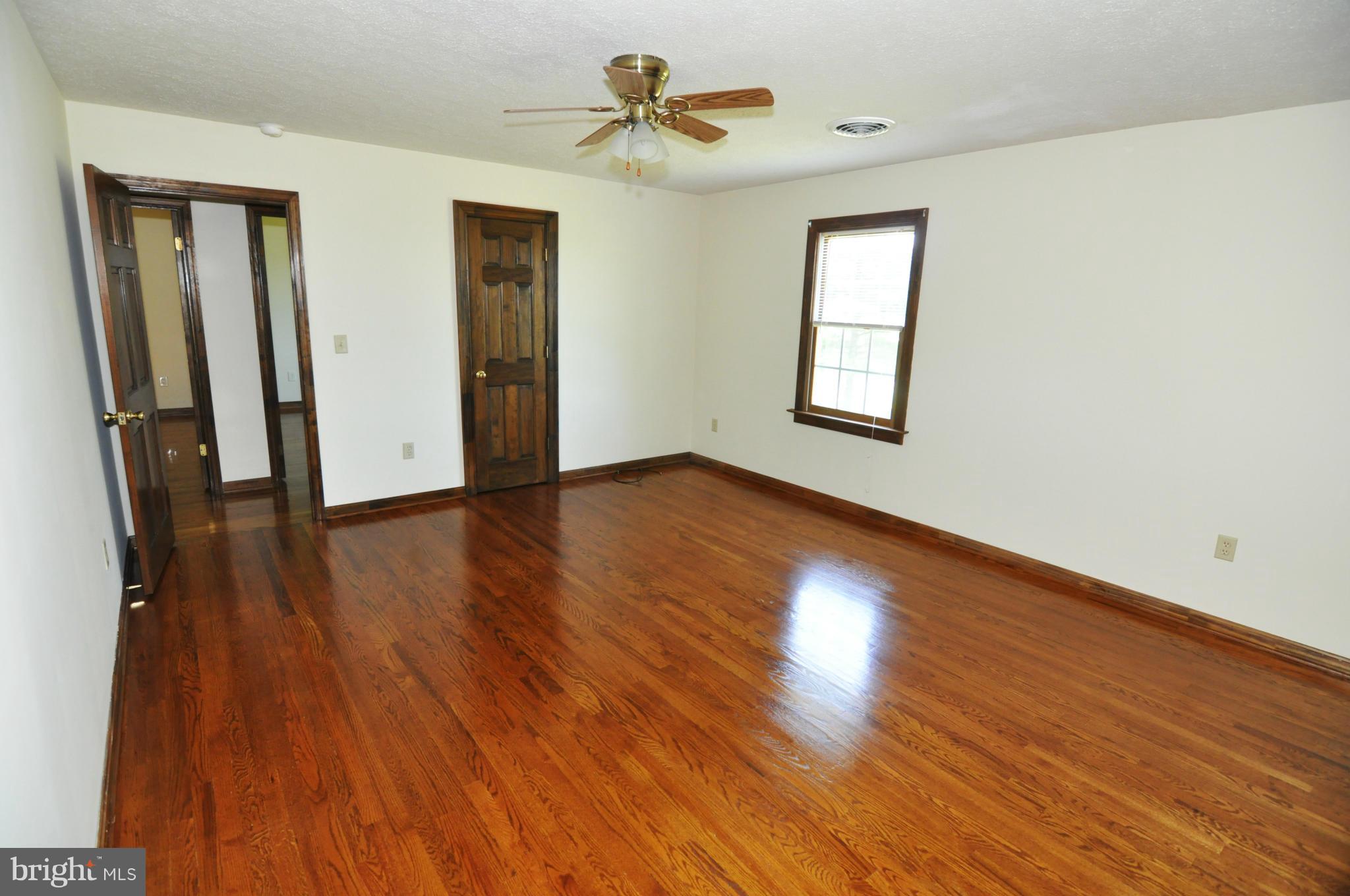 3279 Apple Pie Ridge Road Winchester, VA 22603 - Photo 17 of 30 Bedroom (Master)