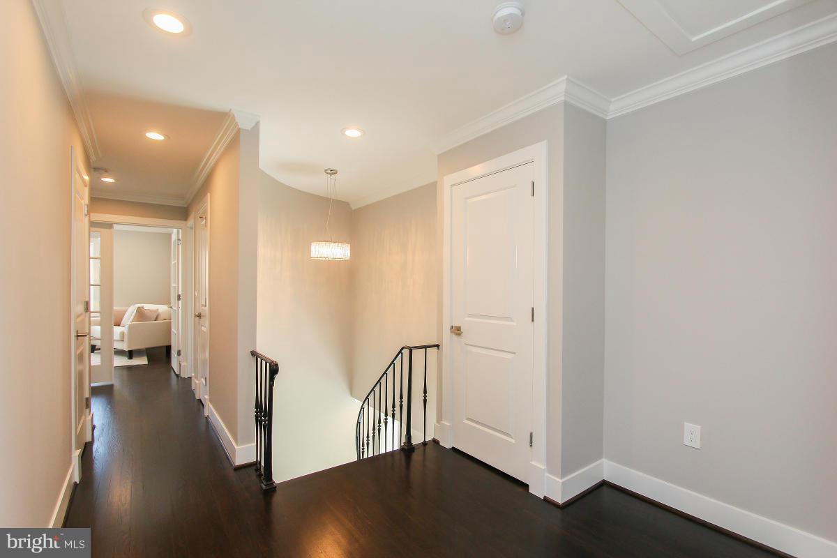 10000 Hall Road Potomac, MD 20854 - Photo 17 of 30 Interior (General)