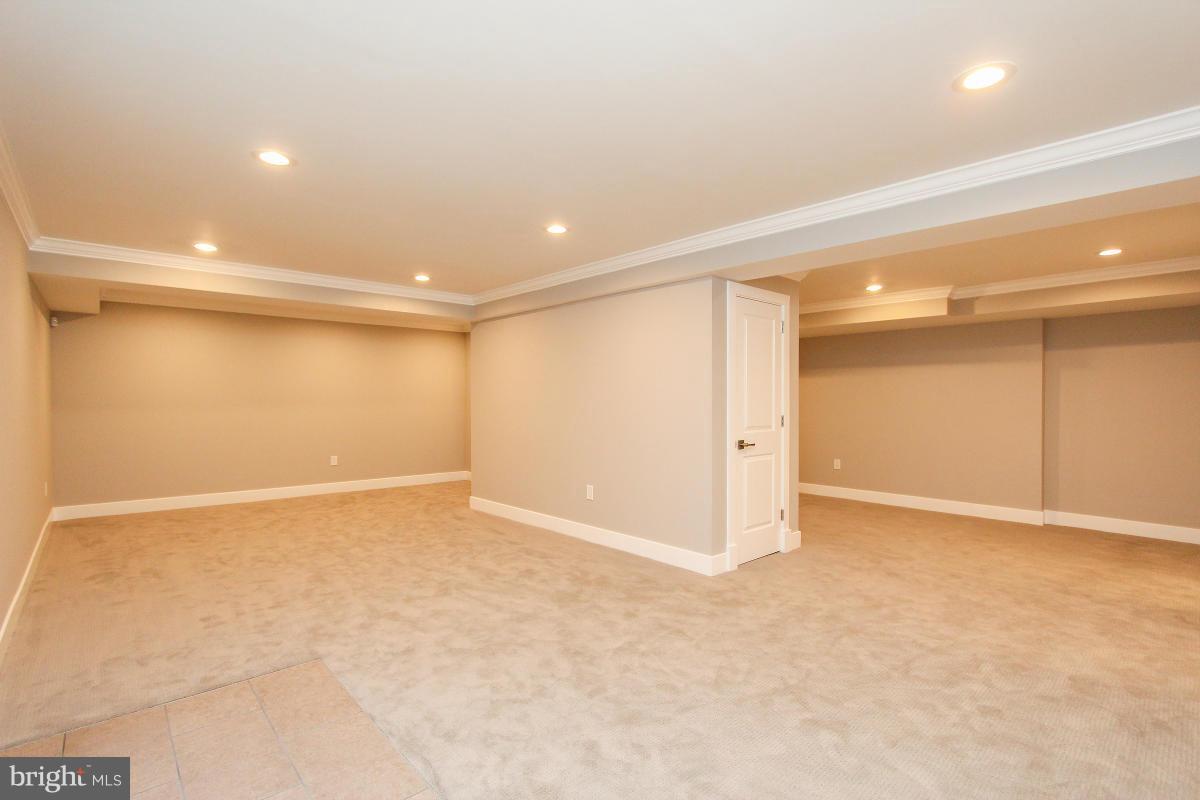 10000 Hall Road Potomac, MD 20854 - Photo 28 of 30 Basement