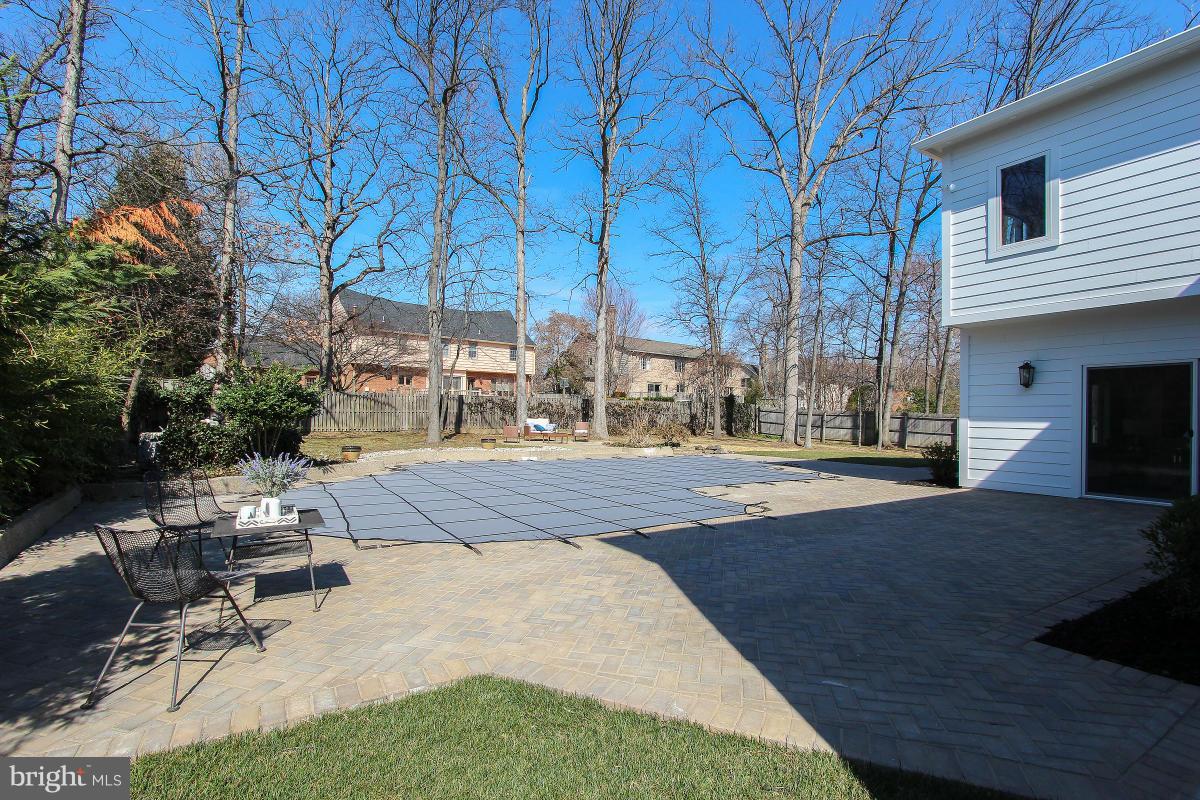 10000 Hall Road Potomac, MD 20854 - Photo 29 of 30 Exterior (Rear)