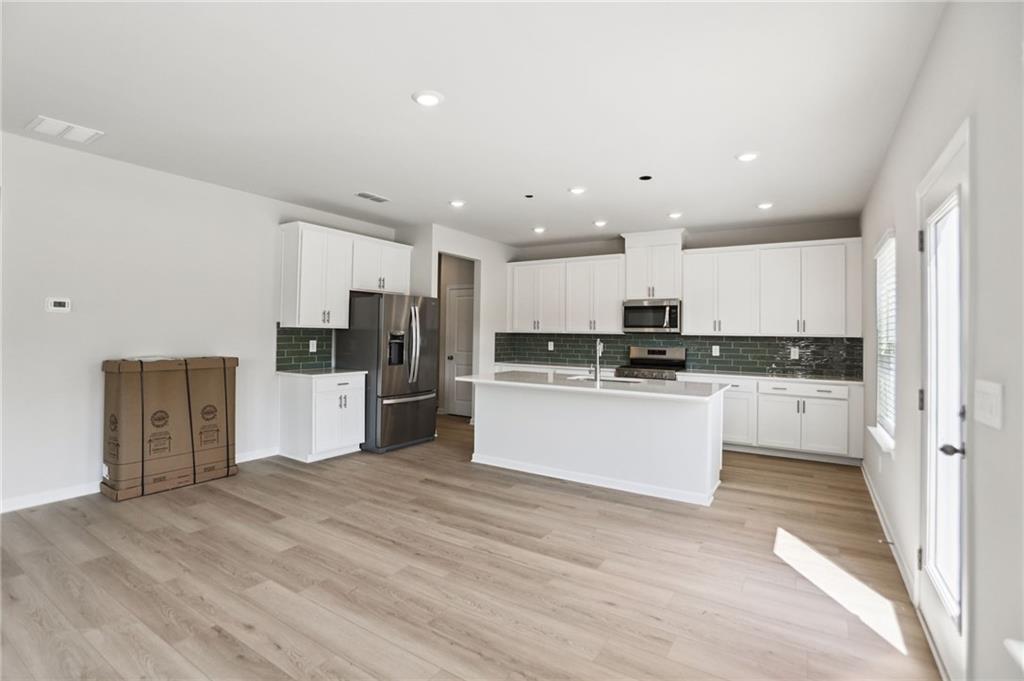 6935 Chester Street Fairburn, GA 30213 - Photo 8 of 43