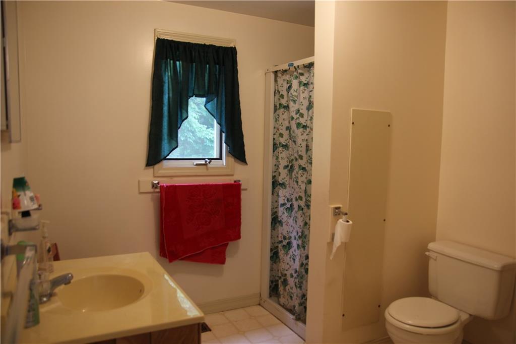 25-44 June Berry Lane Unity, ME 04988 - Photo 9 of 32 Bathroom 42 Juneberry