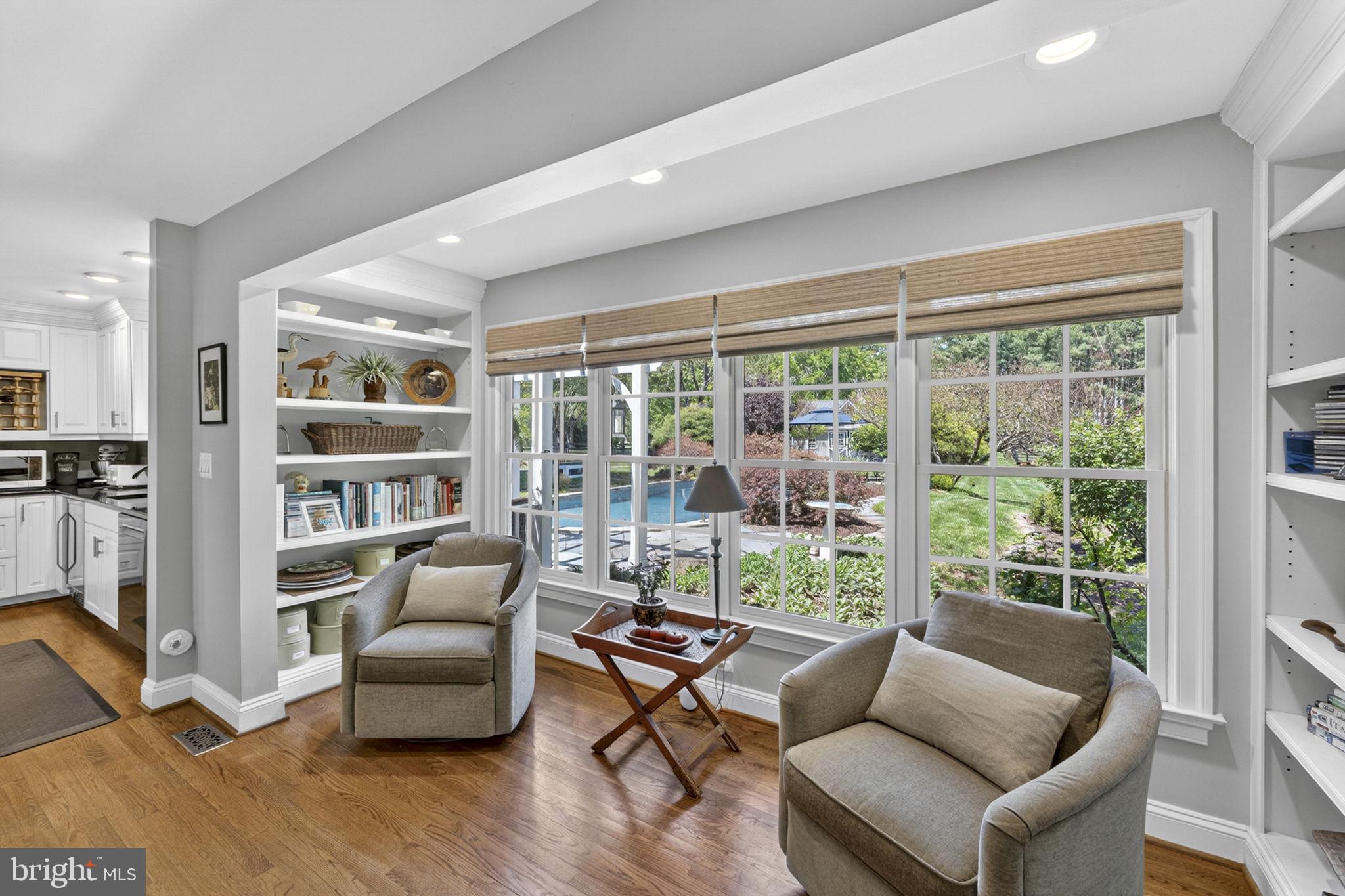 23559 Parsons Road Middleburg, VA 20117 - Photo 25 of 75 a living room with furniture and a window