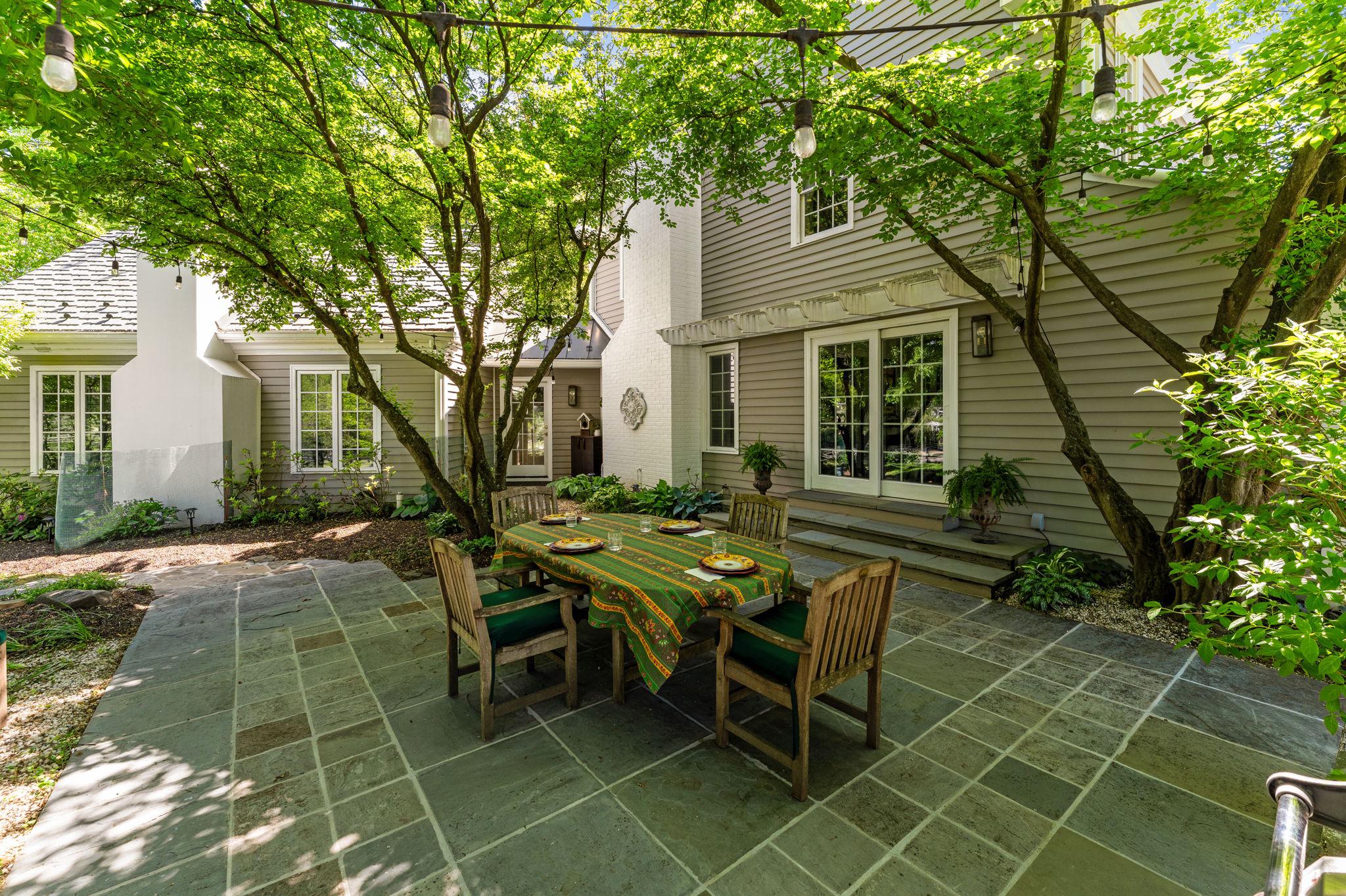 23559 Parsons Road Middleburg, VA 20117 - Photo 56 of 75 Charming outdoor dining terrace