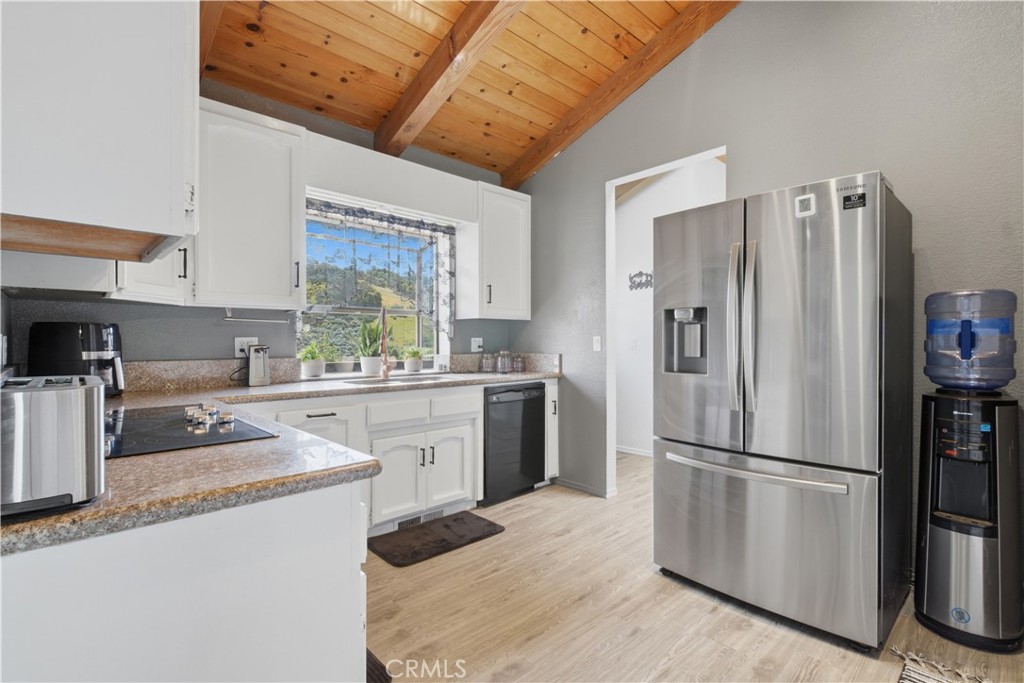 26201 Cumberland Road Tehachapi, CA 93561 - Photo 12 of 36