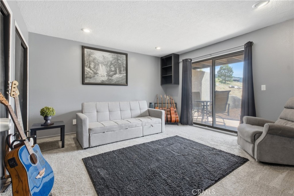 26201 Cumberland Road Tehachapi, CA 93561 - Photo 23 of 36