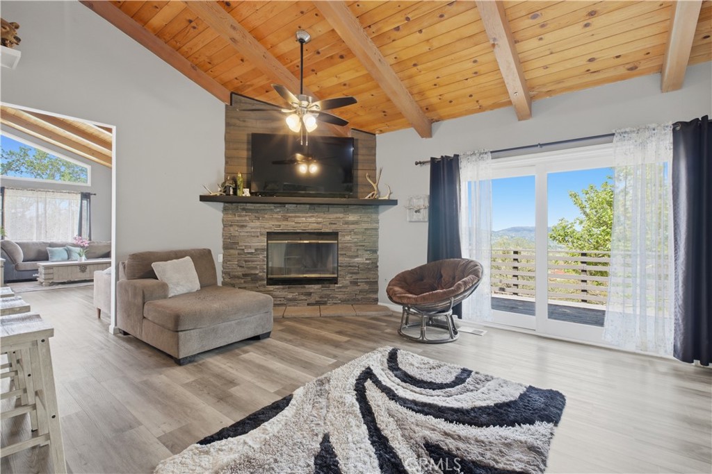 26201 Cumberland Road Tehachapi, CA 93561 - Photo 10 of 36